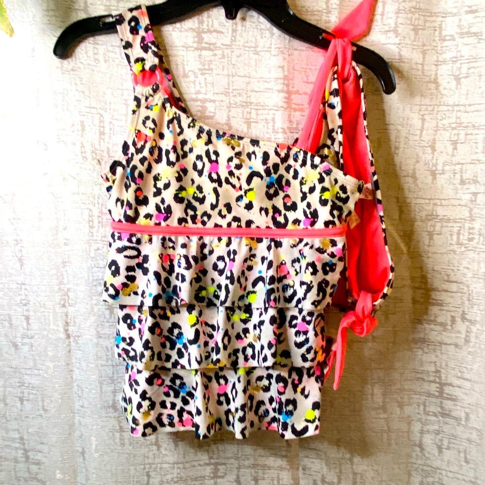 Multi- leopard print 2piece girls Justice swimsuit. New
